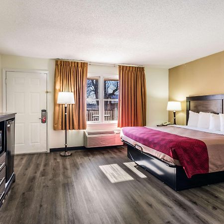 Econo Lodge Glade Springs I-81 Eksteriør bilde