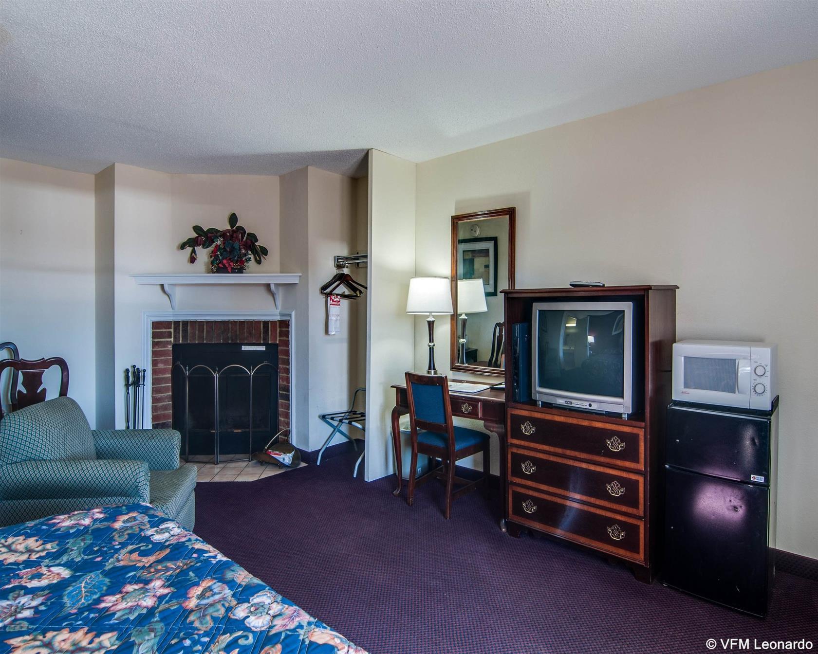Econo Lodge Glade Springs I-81 Eksteriør bilde