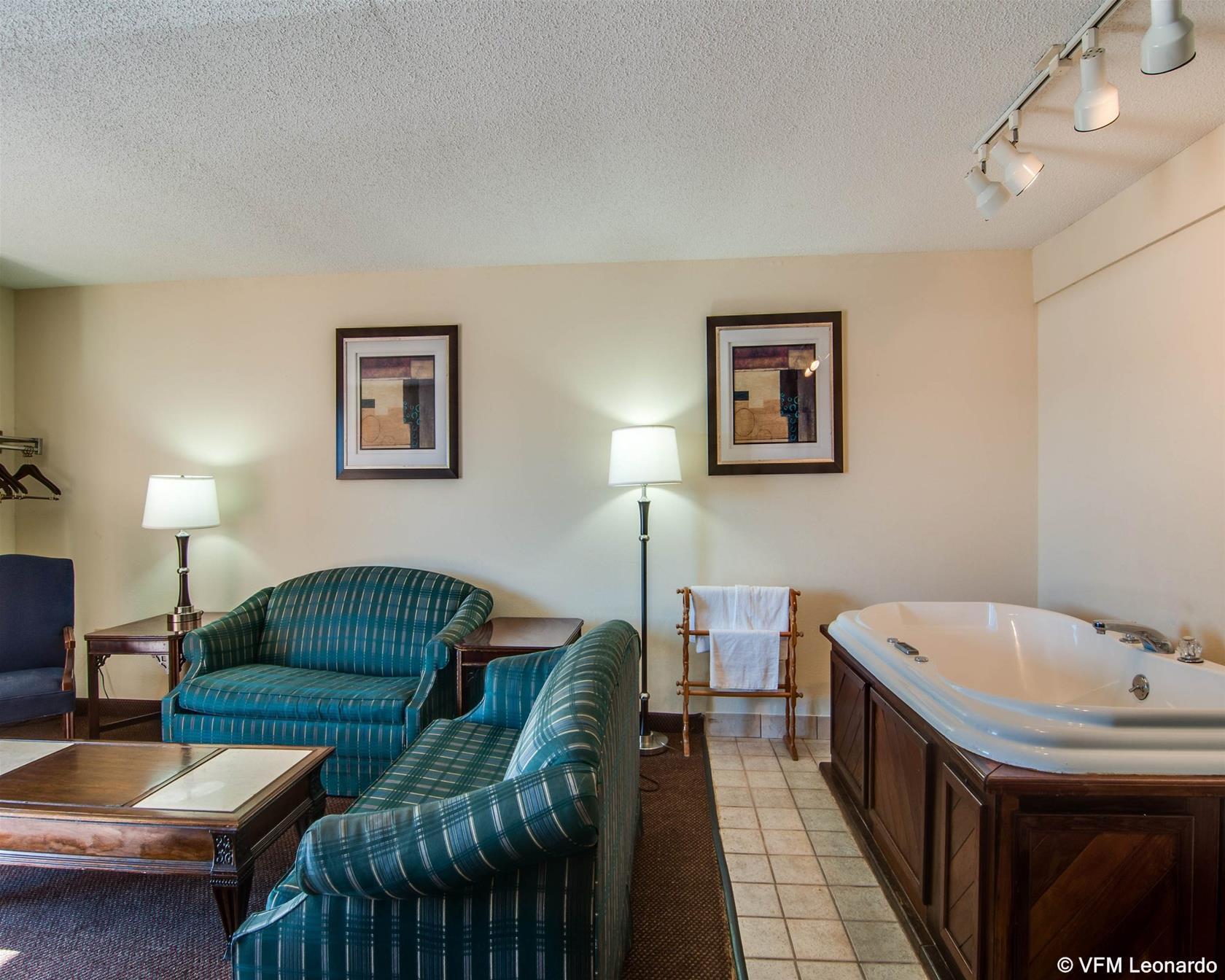 Econo Lodge Glade Springs I-81 Eksteriør bilde