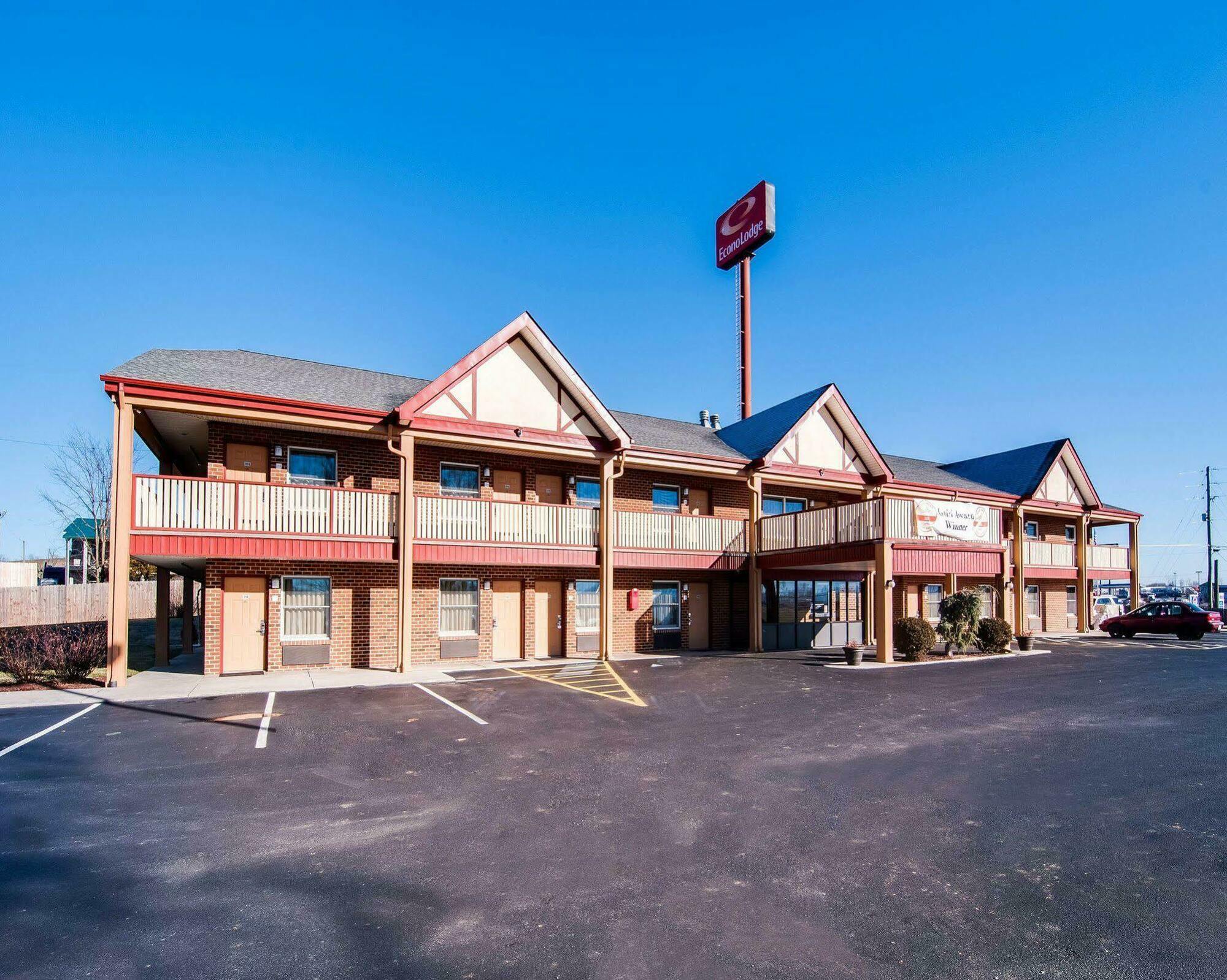 Econo Lodge Glade Springs I-81 Eksteriør bilde